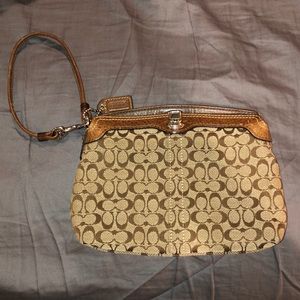 Coach Wristlet Like New